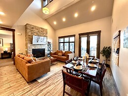 Blackstone Overlook 312 2 Bedroom Condo