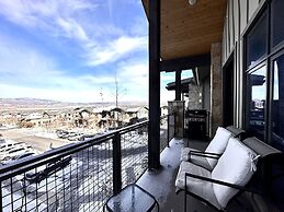 Blackstone Overlook 312 2 Bedroom Condo