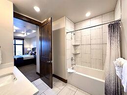 Blackstone Overlook 312 2 Bedroom Condo