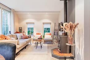 Forest Retreat Private House