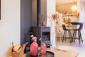 Forest Retreat Private House