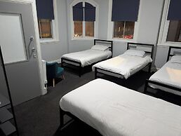 Piccadilly Central Hotel