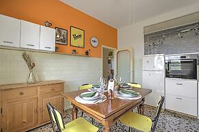Relaxing Home Among the Tuscan Vineyards