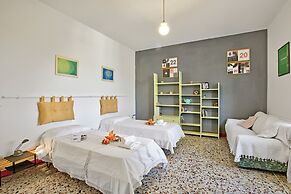 Relaxing Home Among the Tuscan Vineyards