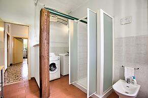 Relaxing Home Among the Tuscan Vineyards