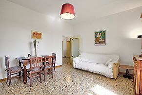 Relaxing Home Among the Tuscan Vineyards