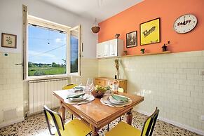 Relaxing Home Among the Tuscan Vineyards