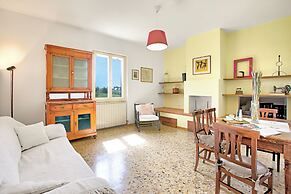 Relaxing Home Among the Tuscan Vineyards