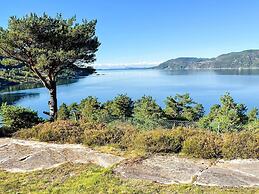 7 Person Holiday Home in Hjelmeland