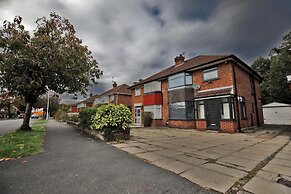 Spacious House for Relocating - Workers - Families