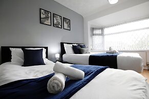 Spacious House for Relocating - Workers - Families