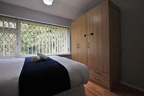 Spacious House for Relocating - Workers - Families