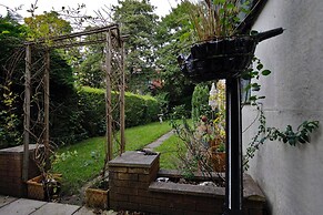 Spacious House for Relocating - Workers - Families