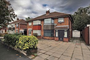 Spacious House for Relocating - Workers - Families