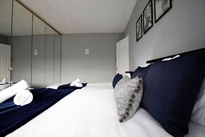 Spacious House for Relocating - Workers - Families