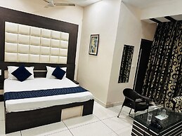 Sunshine Hotel