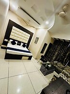 Sunshine Hotel