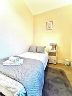 Durham - 3-beds - Sleeps 5 - Close to Uni & Centre