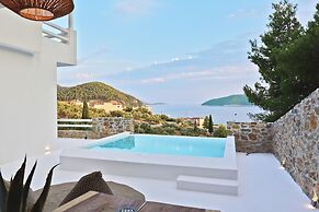 Natura Luxury Villas