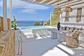 Natura Luxury Villas