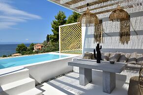 Natura Luxury Villas