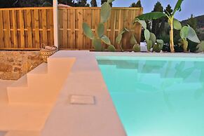 Natura Luxury Villas