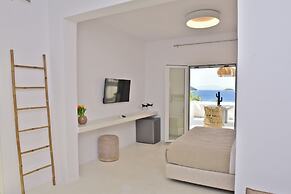 Natura Luxury Villas