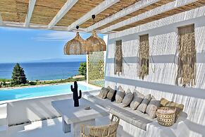 Natura Luxury Villas