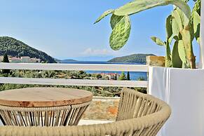 Natura Luxury Villas