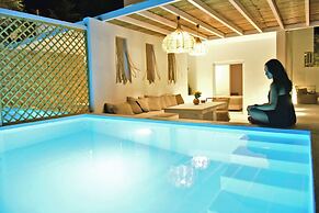 Natura Luxury Villas