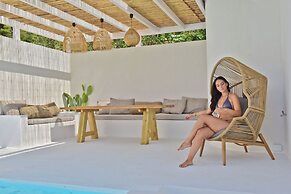 Natura Luxury Villas