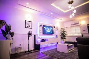 Zizi Luxury Apartment