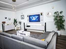 Zizi Luxury Apartment