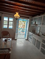 Ornos Beachside 2 Bd Stylish House