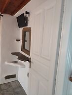 Ornos Beachside 2 Bd Stylish House