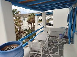 Ornos Beachside 2 Bd Stylish House