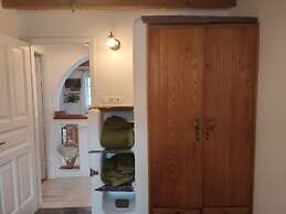 Ornos Beachside 2 Bd Stylish House