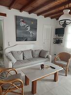 Ornos Beachside 2 Bd Stylish House