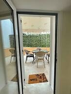 Pistachio Suite - Town Centre