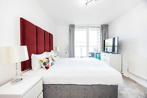 Hide Out Two Bed Apartment at ExCeL