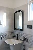 The Villa Sea Breeze