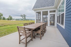 2728 Harbor Court