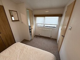 Cozy Coastal Caravan in Eyemouth