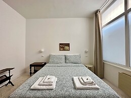 Navigli Apartments