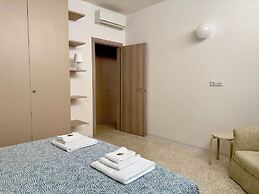 Navigli Apartments