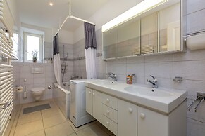 KAYA Zurich Stauffacher