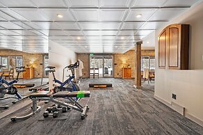 River Retreat Kananaskis