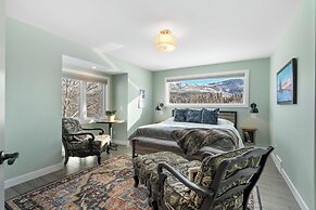 River Retreat Kananaskis