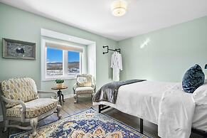 River Retreat Kananaskis