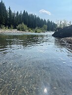 River Retreat Kananaskis